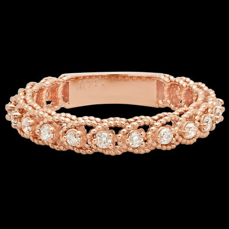 Distinctive Oval Diamond Ring